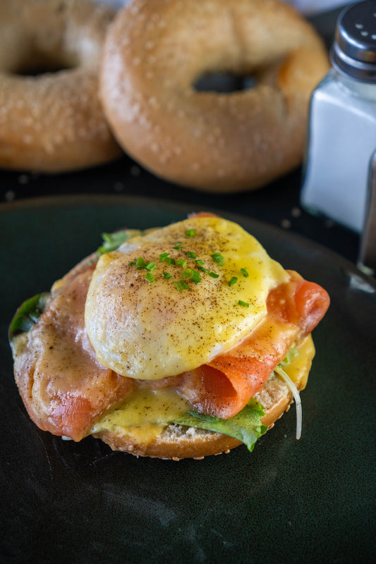 Eggs Benedict Bagel